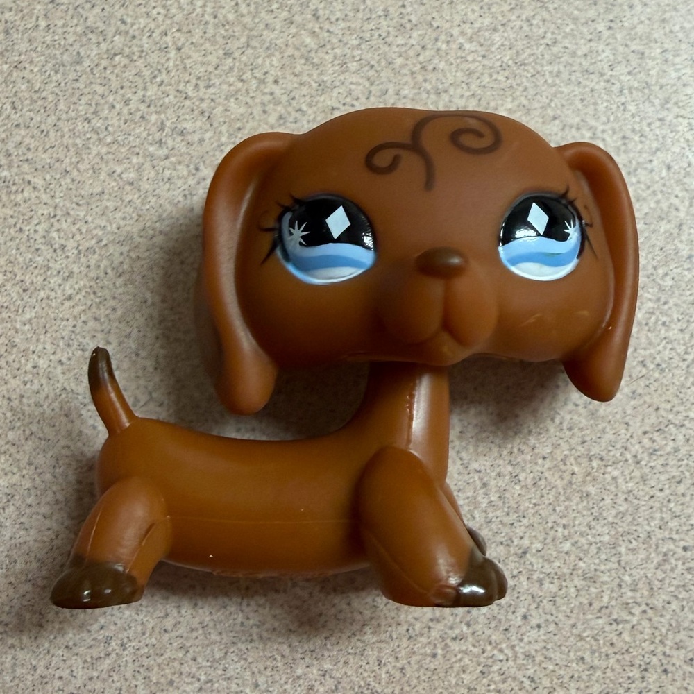 Littlest Pet Shop Dachshund #640